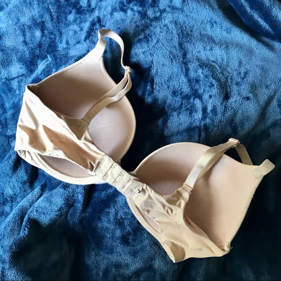 Nude Victoria Secret Bra - Picture 2 of 6